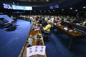 Senado Lança o Programa Zap Delas para Combater a Violência Política Contra Mulheres Imagem do artigo