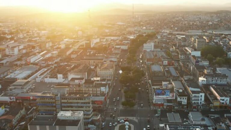 Concurso Público em Feira de Santana: Mil Vagas com Salários Acima de R$ 5 mil Concurso Público em Feira de Santana: Mil Vagas com Salários Acima de R$ 5 mil