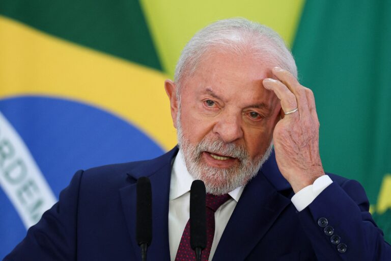 Lula Sanciona Lei que Permite Porte de Arma para Policiais Legislativos nas Assembleias Estaduais