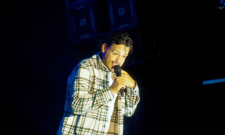 Natal Show de Bola: Solidariedade em Futebol e Música em Feira de Santana Natal Show de Bola: Solidariedade em Futebol e Música em Feira de Santana