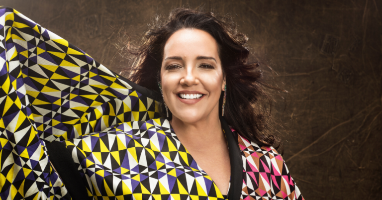 Prefeitura se Pronuncia Após Vaias em Show de Ana Carolina na Bahia