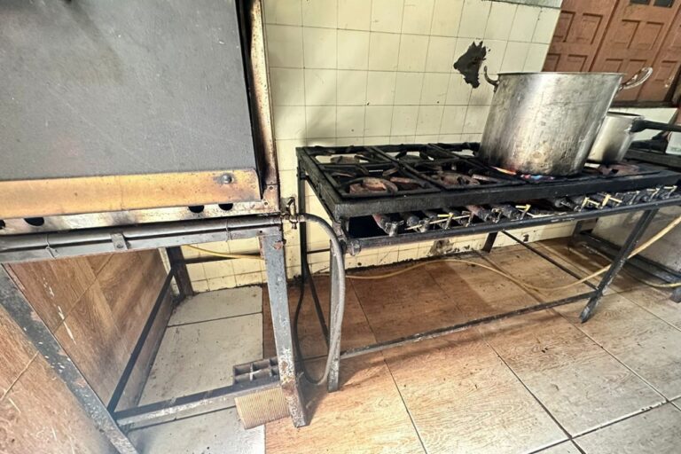 Restaurante Famoso na Bahia é Interditado Após Denúncia de Falta de Higiene