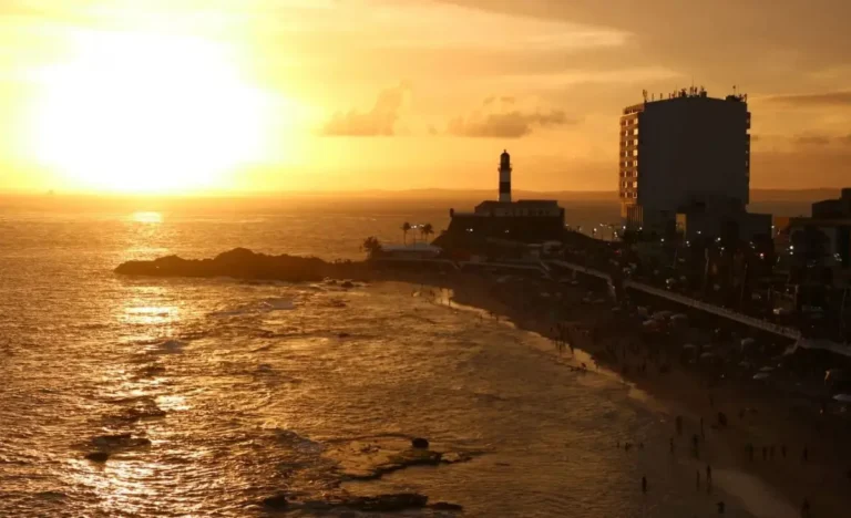 SSP-BA Implementa Estrutura Especial de Segurança para o Pôr do Som 2026 no Farol da Barra