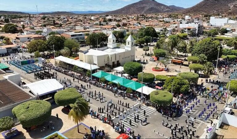 Subprocurador de Sento-Sé na Bahia é Exonerado por Acusações de Estupro de Vulnerável Subprocurador de Sento-Sé na Bahia é Exonerado por Acusações de Estupro de Vulnerável