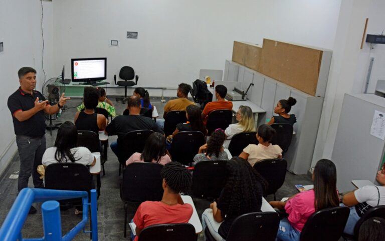 321 Vagas em Cursos Gratuitos: Oportunidade Imperdível na Casa do Trabalhador em Feira de Santana