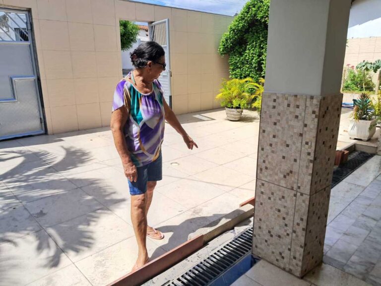 Alagamentos Frequentes na Rua Libra: Moradores de Feira de Santana Buscam Soluções