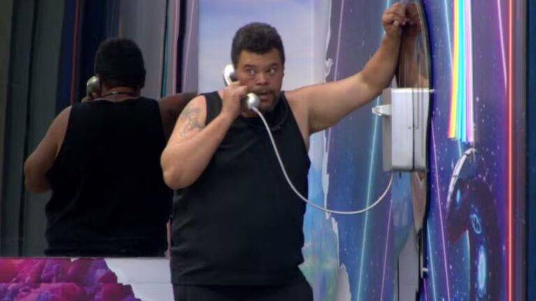 Babu Santana Atende ao Primeiro Big Fone do BBB 26 e Surpreende Participantes