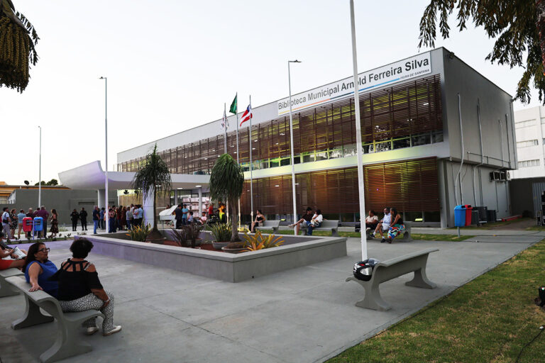 Biblioteca Municipal de Feira de Santana Passa por Reforma Completa e Inova com e-Books