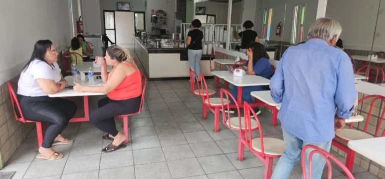 Calor Intenso no Verão Impulsiona Vendas em Feira de Santana