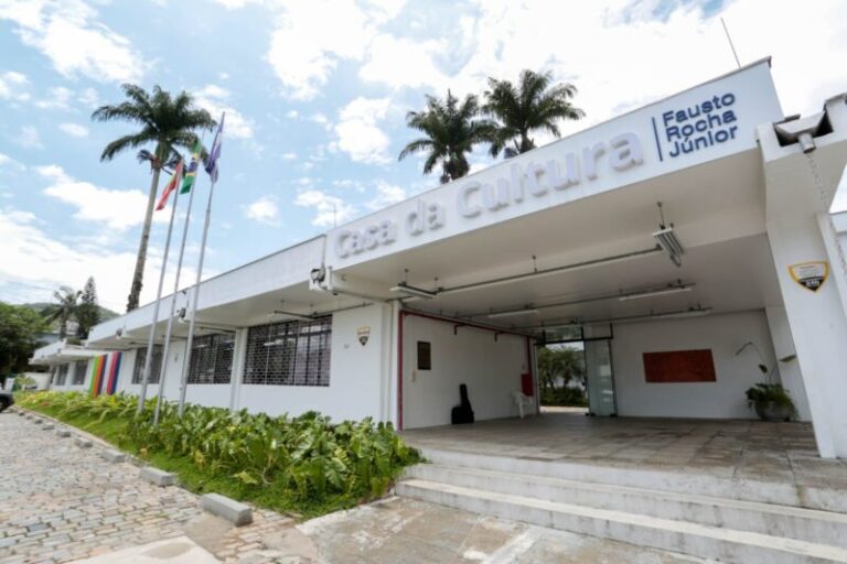 Casa da Cultura Anuncia Aprovados para Cursos de Artes em Joinville