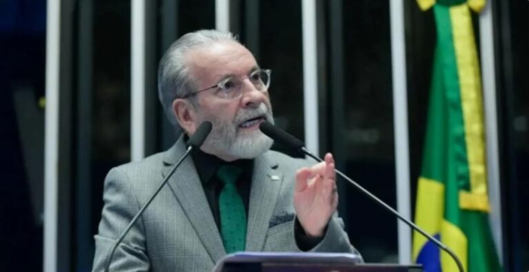 CFM Responde a Moraes: Não Há Necessidade de Depoimento sobre Bolsonaro