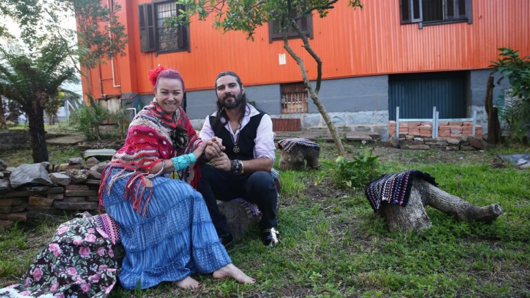 Cultura Cigana em Evidência: Festas e Tradições que Marcam a Identidade Cultura Cigana em Evidência: Festas e Tradições que Marcam a Identidade