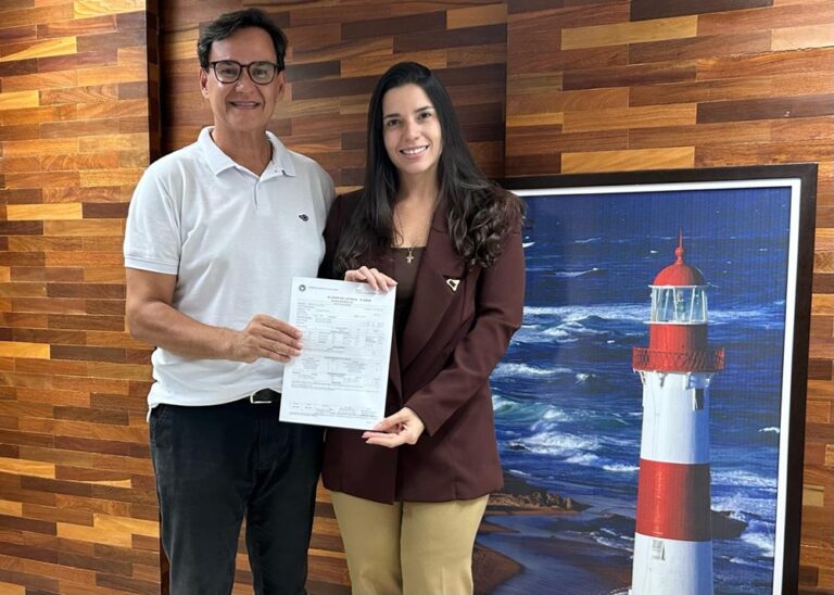 Escola de Vela da Fundação Aleixo Belov Recebe Licença da Prefeitura de Salvador