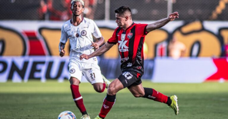 Ingressos para Jacuipense x Vitória: Início da Venda às 14h em Pituaçu