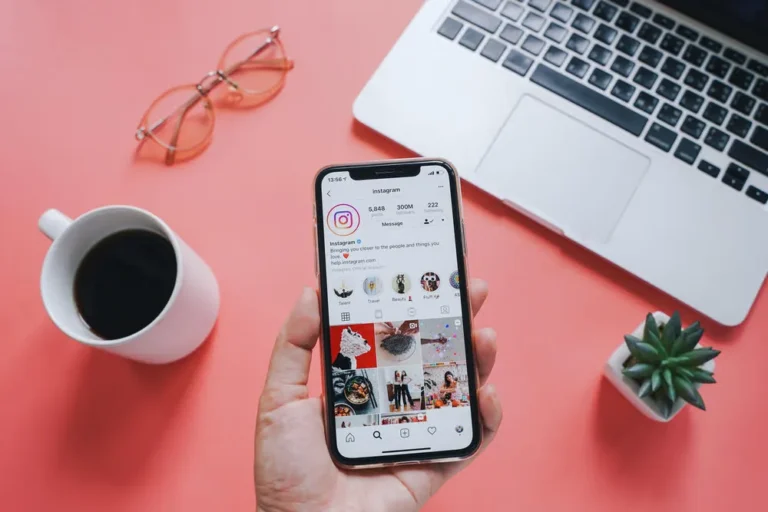 Instagram: Como a Rede Social Se Transformou em Um Mini E-commerce Instagram: Como a Rede Social Se Transformou em Um Mini E-commerce