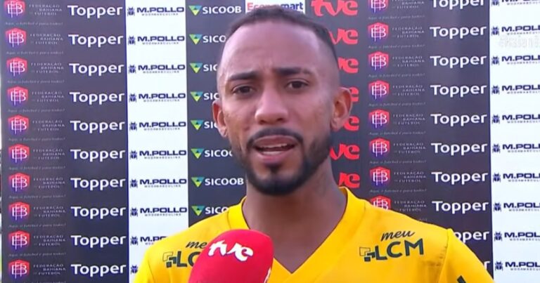 Ítalo, autor de golaço de bicicleta, fala sobre empate do Porto com o Vitória