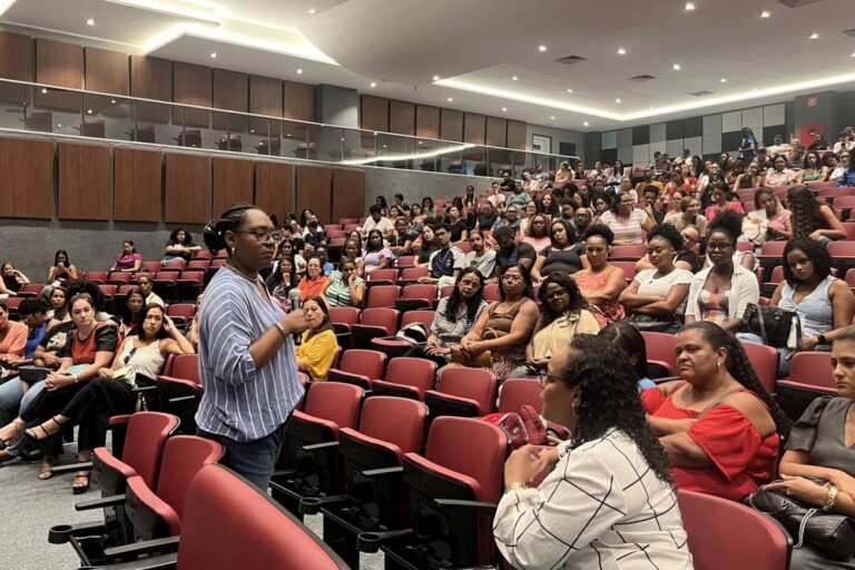 Jornada Pedagógica 2026 em Feira de Santana: Formação de Cuidadores e Auxiliares em Foco