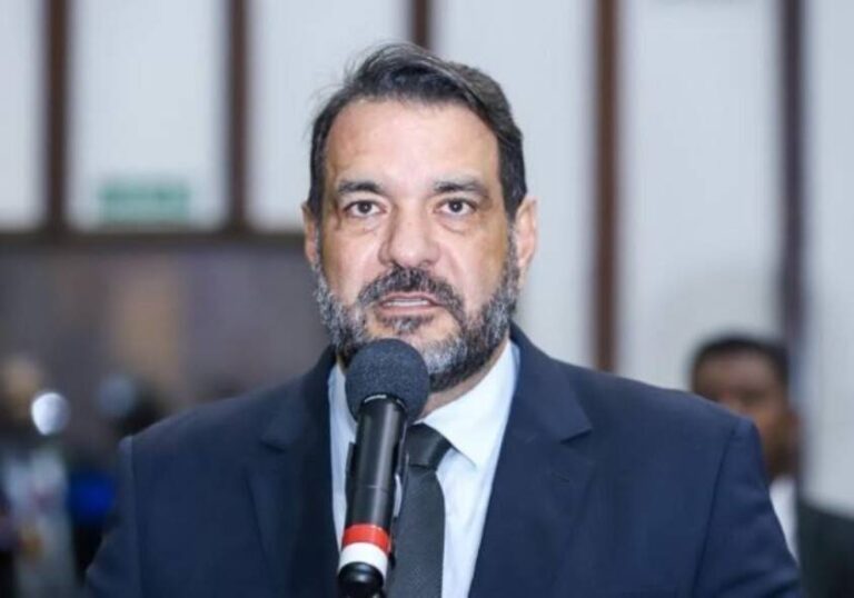 Luto na Política: Morre Alan Sanches, Deputado Baiano, Aos 56 Anos Luto na Política: Morre Alan Sanches, Deputado Baiano, Aos 56 Anos