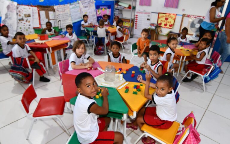 Matrículas Abertas para a Rede Municipal de Alagoinhas: Garanta a Vaga em 2026 Matrículas Abertas para a Rede Municipal de Alagoinhas: Garanta a Vaga em 2026