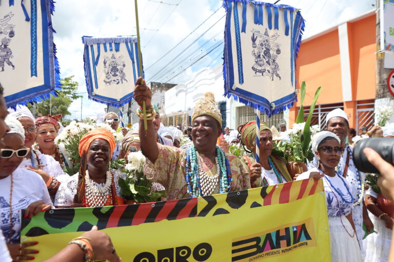 Ouro Negro Promove Blocos de Matriz Africana na Lavagem da Purificação em Santo Amaro