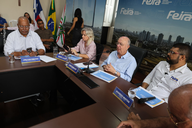 Prefeito José Ronaldo Apresenta Indicadores de Saúde de 2025 com Investimentos em Feira de Santana