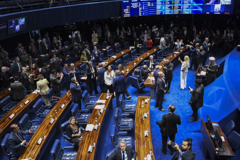 PT e PL Focam em Parcerias para 2026, Evitando Candidaturas Próprias a Governadores