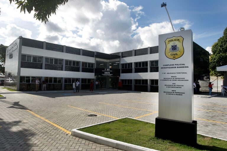 Tragédia em Feira de Santana: Adolescente é morto e outro jovem é ferido em ataque a tiros