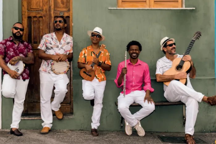 Verão no Xisto: Samba da Democracia Agita o Espaço Xisto Bahia Com Show Gratuito Verão no Xisto: Samba da Democracia Agita o Espaço Xisto Bahia Com Show Gratuito