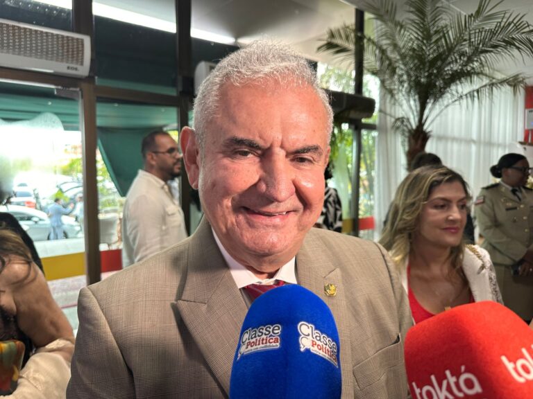 Angelo Coronel Apoia Possível Indicação de Zé Ronaldo como Vice de ACM Neto: ‘A Bahia Sai Ganhando’ Angelo Coronel Apoia Possível Indicação de Zé Ronaldo como Vice de ACM Neto: 'A Bahia Sai Ganhando'