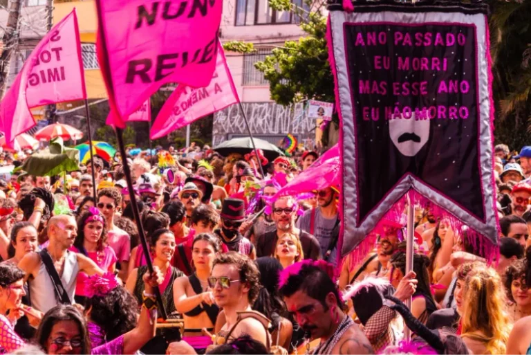 Carnaval no Sesc Santo André Une Brincadeiras, Cortejos e Cultura Popular