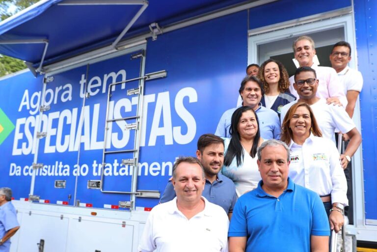 Carreta do Programa Agora Tem Especialistas Inicia Atendimentos na Bahia