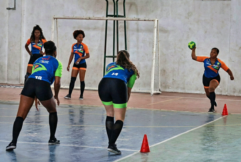 Esporte Feminino e Base: A Revolução no Interior e na Capital da Bahia Esporte Feminino e Base: A Revolução no Interior e na Capital da Bahia