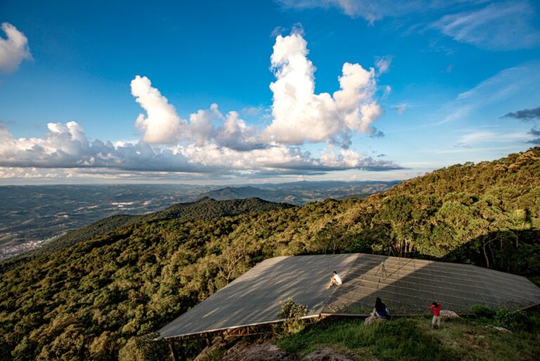 Extrema: Roteiros Padronizados Valorizam a Natureza e a Cultura de Minas Gerais