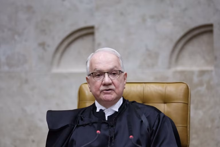 Fachin Solicita Indicações para Grupo de Trabalho sobre Penduricalhos Fachin Solicita Indicações para Grupo de Trabalho sobre Penduricalhos