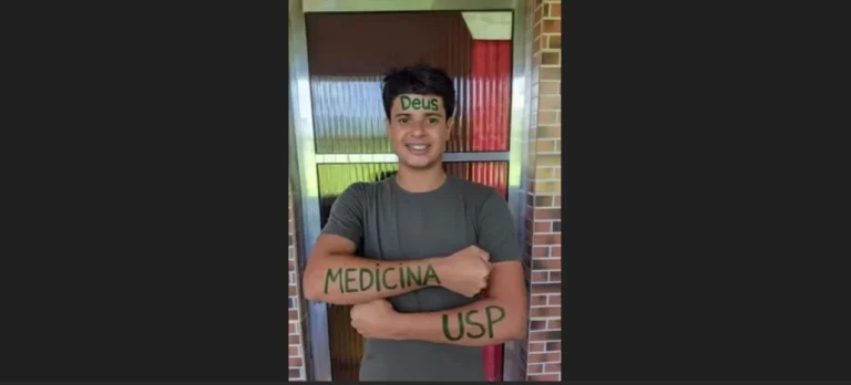 Jovem da Periferia de Salvador Conquista 1º Lugar em Medicina na USP Jovem da Periferia de Salvador Conquista 1º Lugar em Medicina na USP
