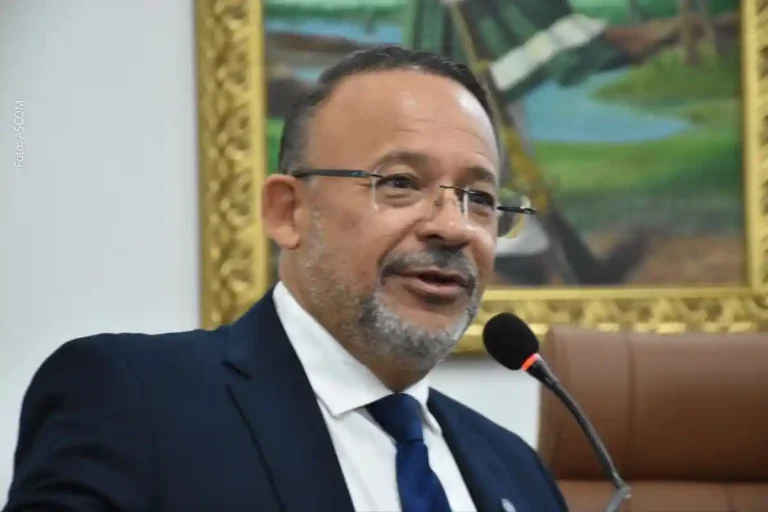 Programa Jovem Senador e Projetos Mirins: Uma Nova Era na Educação Política em Feira de Santana