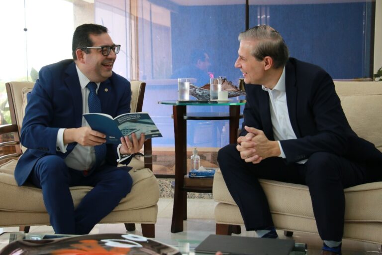 Reunião entre CFC e Ex-Ministro da Educação visa Formação de Lideranças Estratégicas