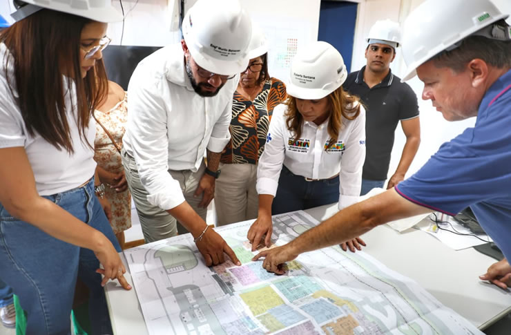 Secretária da Saúde Inspeciona Obras do Hospital Regional Costa do Dendê em Valença Secretária da Saúde Inspeciona Obras do Hospital Regional Costa do Dendê em Valença