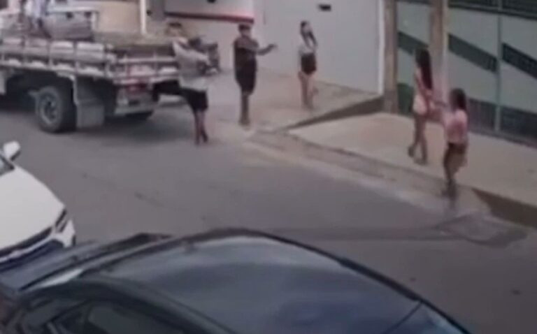 Câmera Captura Tentativa de Homicídio Contra Mulher em Feira de Santana; Assista ao Vídeo