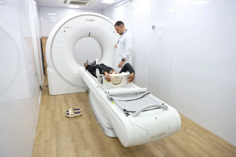 Carreta de Exames: Ação Rumo à Zero na Demanda de Tomografias em Feira de Santana