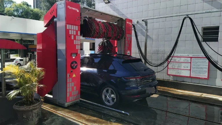 Dia Mundial da Água: Como a tecnologia transforma a lavagem de veículos e economiza até 80% de água