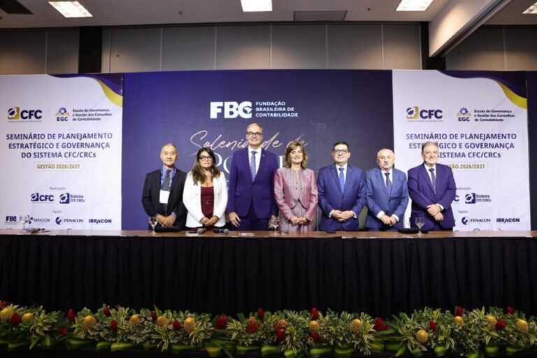 Educação Contábil em Alta: Novas Lideranças da FBC Tomam Posse
