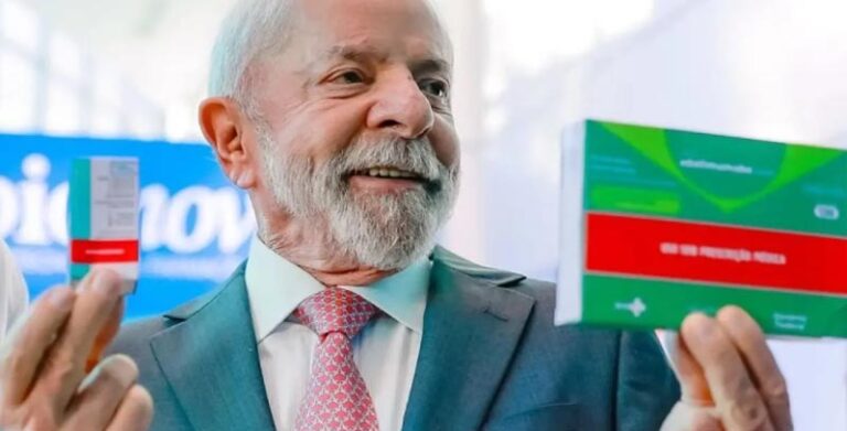 Encontro entre Lula e Líderes do PT Visa Preparação para Reunião com Davi Alcolumbre
