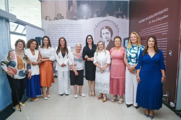 Exposição Celebrando 90 Anos de Mulheres no Legislativo Baiano é Inaugurada na ALBA