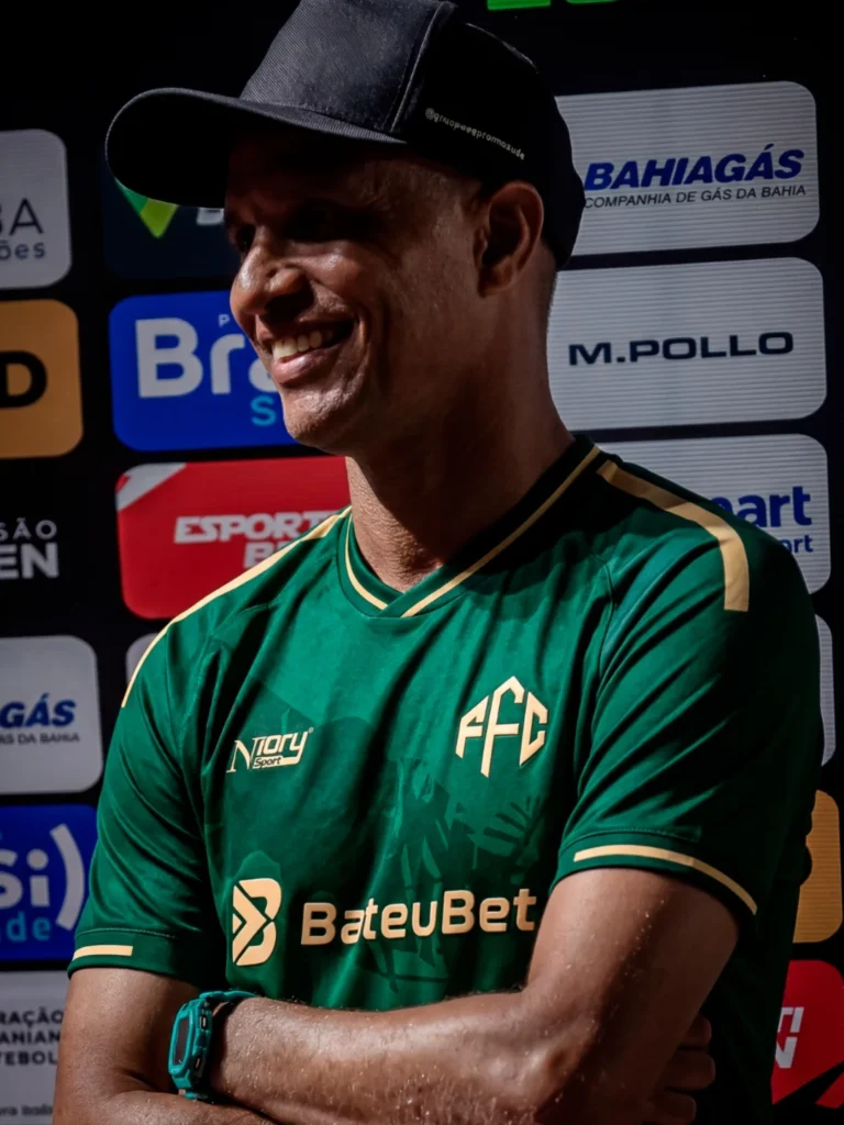 Feira FC Apresenta Edson Fabiano como Novo Treinador: O Que Esperar do Comando Técnico?