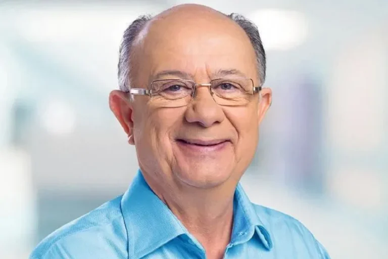 José Ronaldo Decide Permanecer à Frente da Prefeitura e Não Disputar Vice-Governadoria da Bahia em 2