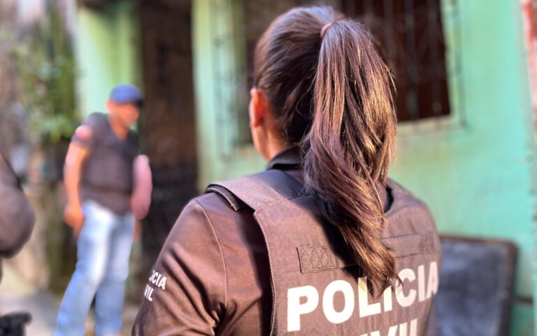 Mulher é Detida Após Dopar e Roubar Homem em Bar na Bahia