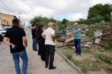 Nova Creche Municipal no Bairro Caseb: Uma Conquista para a Educação Infantil Nova Creche Municipal no Bairro Caseb: Uma Conquista para a Educação Infantil