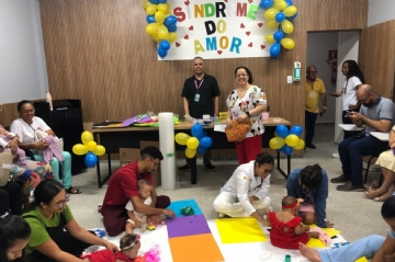 Síndrome do Amor: Mães Atípicas Celebram Amor e Superação no Hospital da Mulher Síndrome do Amor: Mães Atípicas Celebram Amor e Superação no Hospital da Mulher