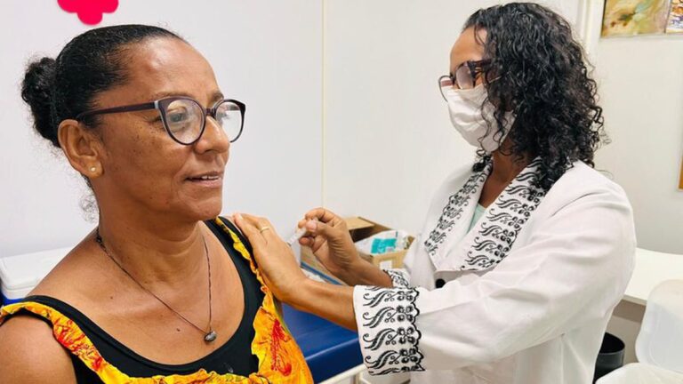 Vacinação Contra a Gripe: Dia D na Bahia Neste Sábado (28) - Confira Locais e Horários